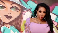 Wanita Ini Operasi Angkat 6 Tulang Rusuk Demi Punya Pinggang Barbie