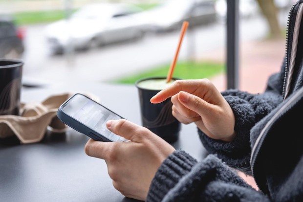 Salah satu cara mengenali orang cerdas adalah melihat apakah mereka terbiasa mencatat ide, membuat daftar tugas, dan menyusun rencana melalui aplikasi di ponsel.