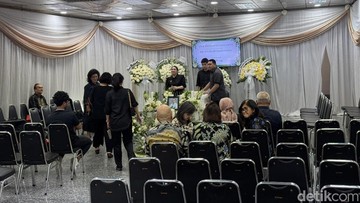 Jenazah Jubir Otorita IKN Troy Pantouw Disemayamkan di Rumah Duka RSPAD