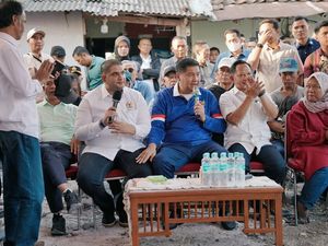Rajiv Bantu Program Bedah Rumah Warga Kabupaten Bandung