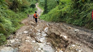 2.104 Warga Terisolir Imbas Longsor Tutup Jalan di Bungku Utara Morowali