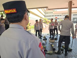 Wakapolri-Kalemdiklat Cek Kaporlap Cabhatar Akpol, Tekankan Kualitas dan Fungsi
