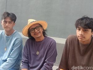 Andy /rif Diejek Anak Gara-gara Coba Ikut Tren Joget TikTok