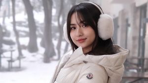 Angie Marcheria Stay Cool Saat Kabut Salju di Mount Buller