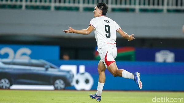 Debut Impresif Mitchell Baker Bawa Garuda Terbang Tinggi di Pakansari