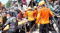 Sopir Truk Trailer Maut Tewaskan 3 Orang di Gempol Berhasil Dievakuasi