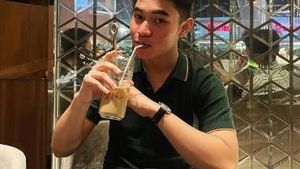 Kompak! Begini Momen Fiki Naki dan Tinandrose saat Kulineran Seru