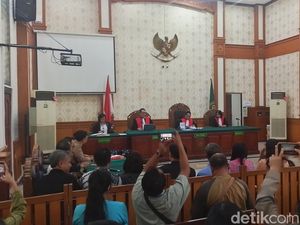 10 Pejabat Negara Mangkir dari Sidang Perdana Gugatan Banjir Bali