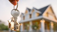 Masih Proses Cerai, Miliarder Ini Beli Rumah Rp 1,2 Triliun Untuk Pacar Baru