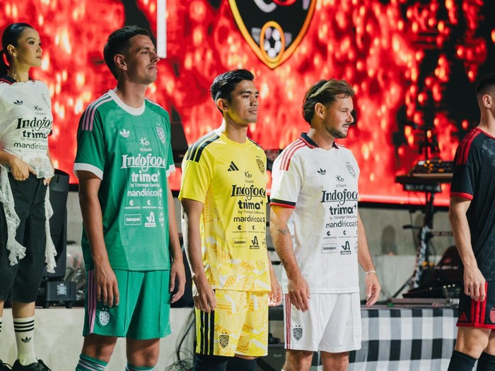 Jersey Baru Bali United sambut Super League 2026/2027.