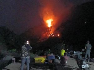 2 Hari Puncak Habibi Sukabumi Terbakar, Damkar Sulit Jangkau Titik Api