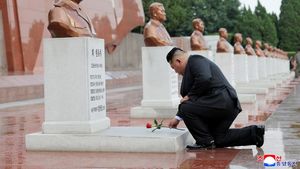 Kim Jong Un Ziarah ke Makam Pahlawan Jelang Hari Gencatan Senjata Korea
