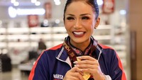 Kris Dayanti Dapat 2 Medali Emas di Kejurnas Wushu
