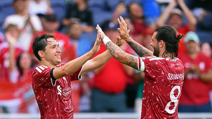 NASHVILLE, TENNESSEE - JULY 25: Federico Chiesa #14 and Dominik Szoboszlai #8 of Liverpool celebrate a goal during the second half of the pre-season friendly match between Liverpool FC and Sunderland AFC at GEODIS Park on July 25, 2026 in Nashville, 