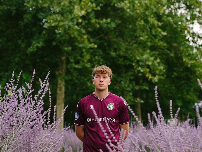 Klub Belanda Fortuna Sittard merilis jersey away (tandang) untuk musim baru 2026/2027.