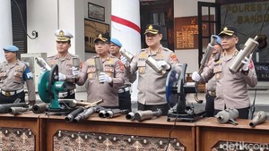 1.172 Knalpot Brong Berakhir di Atas Mesin Gerinda