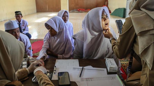 Puskesmas Jemput Bola Layani Cek Kesehatan Gratis bagi Santri