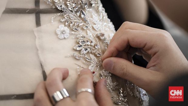 Proses pembuatan koleksi Tamara Ralph Couture Fall/Winter 2025-2026