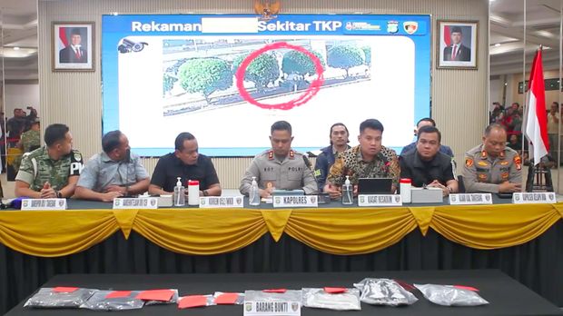 Tujuh orang telah ditangkap dan ditetapkan sebagai tersangka pengeroyokan maut anggota TNI di Tangerang. Kasus itu dipicu rebutan antrean pesanan sate taichan. (dok Istimewa)