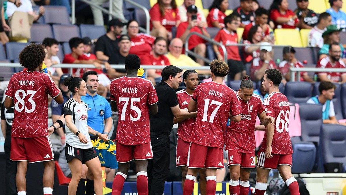 Racikan Andoni Iraola bersama Liverpool dinanti Ryan Gravenberch. (ISI Photos via Getty Images/Bill Barrett/ISI Photos)