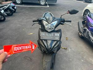 Karyawan swasta BG ditangkap setelah mencuri sepeda motor mantan majikannya. Pelaku mengaku nekat karena kunci motor masih tertinggal.