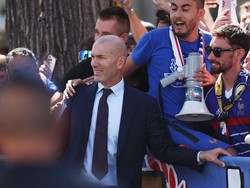 Zidane Gemilang Jadi Pemain Timnas Prancis, Kalau Melatih Gimana?