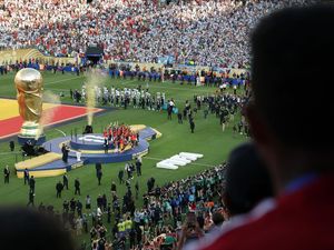 Lisandro Martinez Jelaskan Alasan Argentina Punggungi Perayaan Spanyol