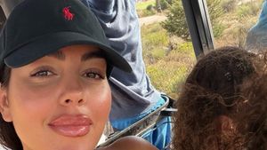 Gaya Georgina Rodriguez Main Golf Bareng Ronaldo, Dikritik Terlalu Seksi