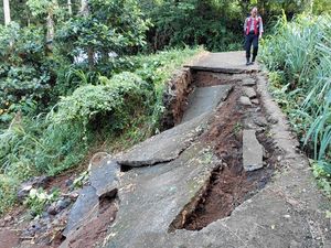 Sungai di Klungkung Meluap Akibatkan Jalan Putus, 20 KK Terdampak