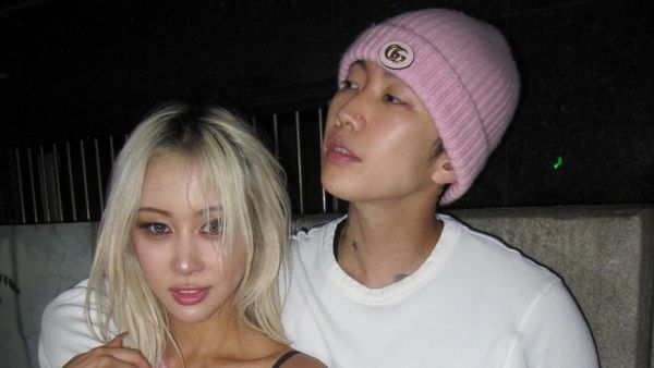 Potret Mesra Jay Park dan Dayoung WJSN, Kelewat Serasi Diduga Pacaran