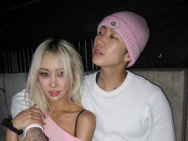 Potret Mesra Jay Park dan Dayoung WJSN, Kelewat Serasi Diduga Pacaran