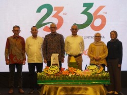 Kalla Translog Luncurkan One Connection di Ultah PT BJU dan PT BLT