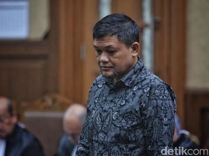 Potret Eks Pejabat Bea Cukai Jalani Sidang Perdana Dugaan Suap Importasi