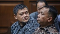 Amplop Tebal dari Kargo ke Pejabat Bea Cukai Bikin Jaksa Bilang Wow