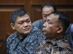 Amplop Tebal dari Kargo ke Pejabat Bea-Cukai Bikin Jaksa Bilang Wow