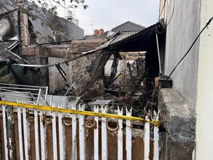 Saksi Cerita Detik-detik Kebakaran Rumah di Pulogadung Tewaskan Kakak-Adik