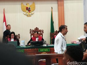 Selundupkan 1,4 Kg Kokain, WN Inggris Dituntut 10 Tahun Penjara