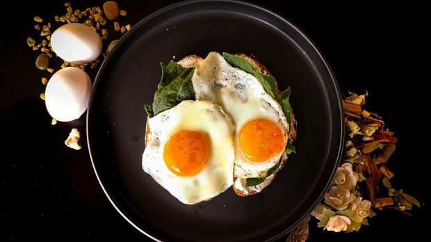 Telur/ Foto: unsplash.com/Coffeefy Workafe Waktu sarapan yang bikin umur panjang