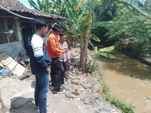 Bocah 5 Tahun Hanyut di Sungai Pawiro Kendal Ditemukan Meninggal