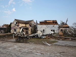 Video: Rekaman Jejak Kehancuran Tornado di Wisconsin AS dari Lensa Drone