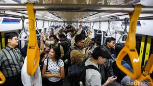Transportasi Umum Jakarta Kian Diminati, Pengguna Tembus 230,8 Juta