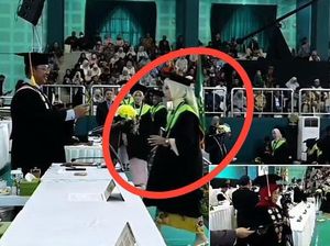 Video: Niat Ikut Tren Difoto Rektor, Wisudawati UINSA Jatuh Terjungkal dari Panggung
