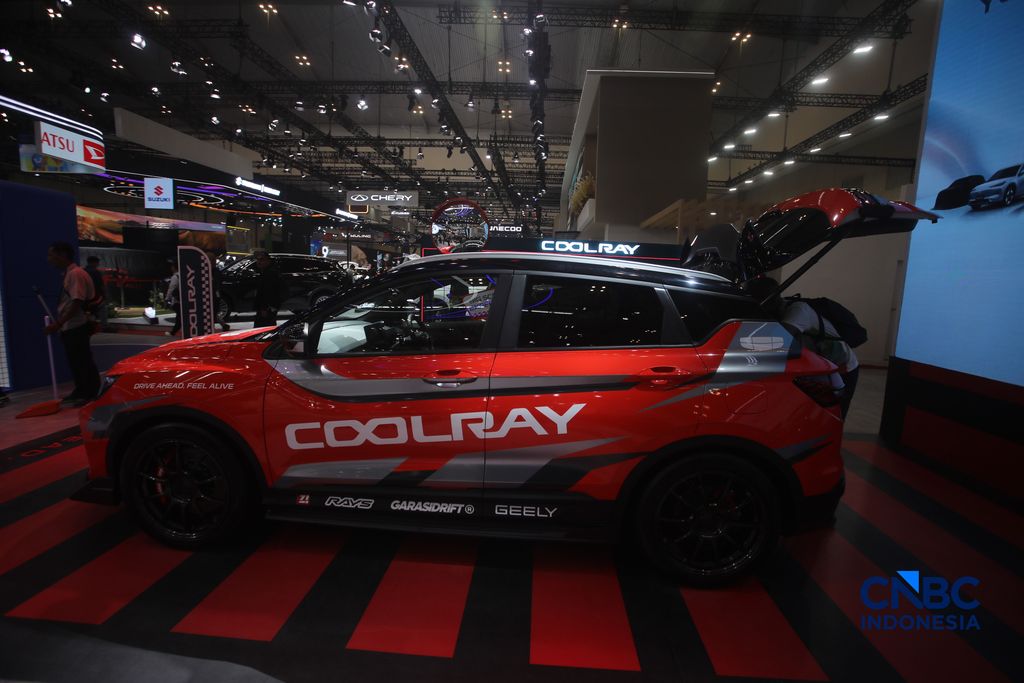 Geely Coolray ditampilkan dalam aktivitas GIIAS 2026 di ICE BSD, Kabupaten Tangerang, Banten, Rabu (29/7/2026). (CNBC Indonesia/Faisal Rahman)