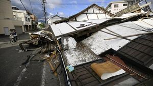 Gempa Luluhlantakkan Bangunan di Kumamoto