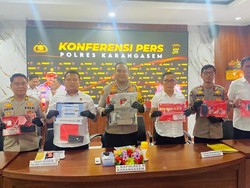 Polres Karangasem Tangkap Penjudi Piala Dunia hingga Pencuri Ayam Aduan