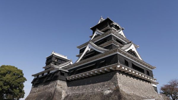 Kondisi Kastil Tertua di Jepang Before-After Gempa M 7,1