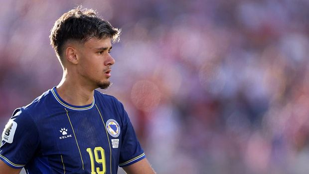 SANTA CLARA, CALIFORNIA - JULY 01: Kerim Alajbegovic of Bosnia And Herzegovina  during the FIFA World Cup 2026 Round Of 32 match between United States and Bosnia and Herzegovina at San Francisco Bay Area Stadium on July 01, 2026 in Santa Clara, California. (Photo by Catherine Ivill - AMA/Getty Images)