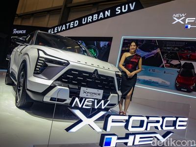 Mitsubishi XForce Hybrid Mejeng di GIIAS, Harga Spesial Masih Berlaku