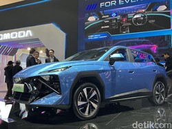 Omoda 04 Bisa Dipesan di GIIAS 2026, Booking Fee Cuma Rp 5 Juta