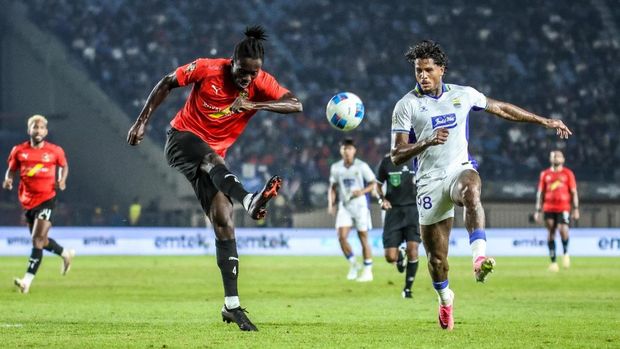 Persib Bandung vs DPMM FC Persib Bandung mengalahkan DPMM FC 1-0 dalam laga lanjutan Piala Presiden 2026.